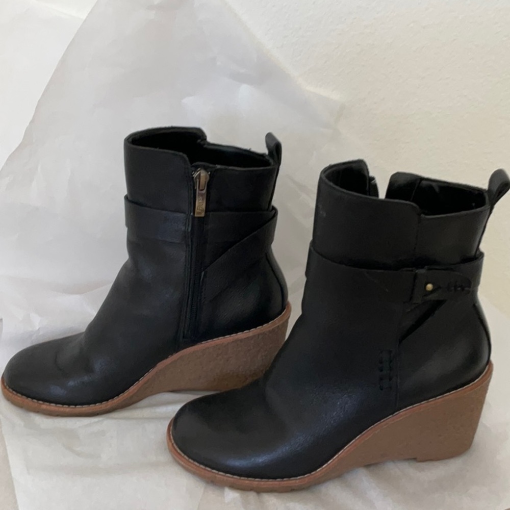 Ankle boots